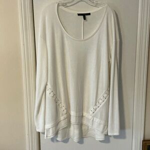 White House Black Market Ivory Long Sleeve Tunic Top